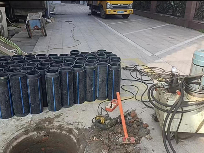 文成PE置换管厂家 DN315置换管 非开挖管短管置换